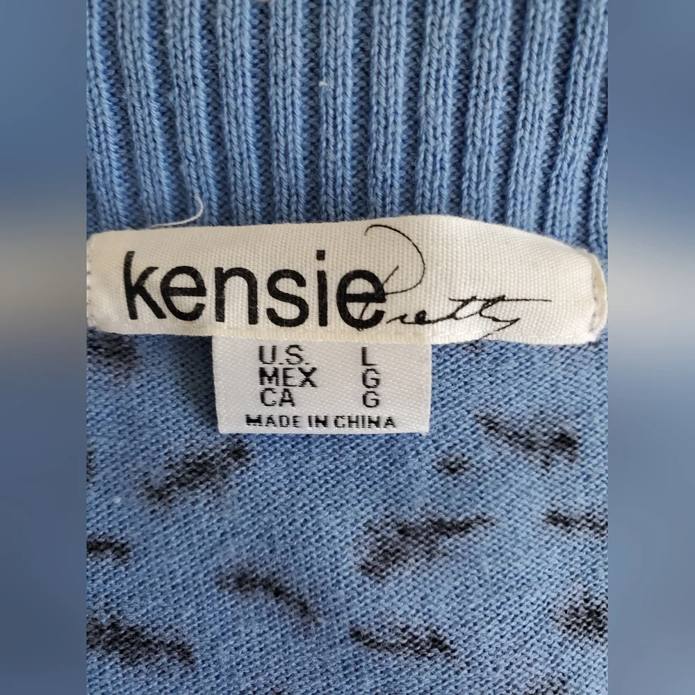 Sweater - Picture 7 of 8